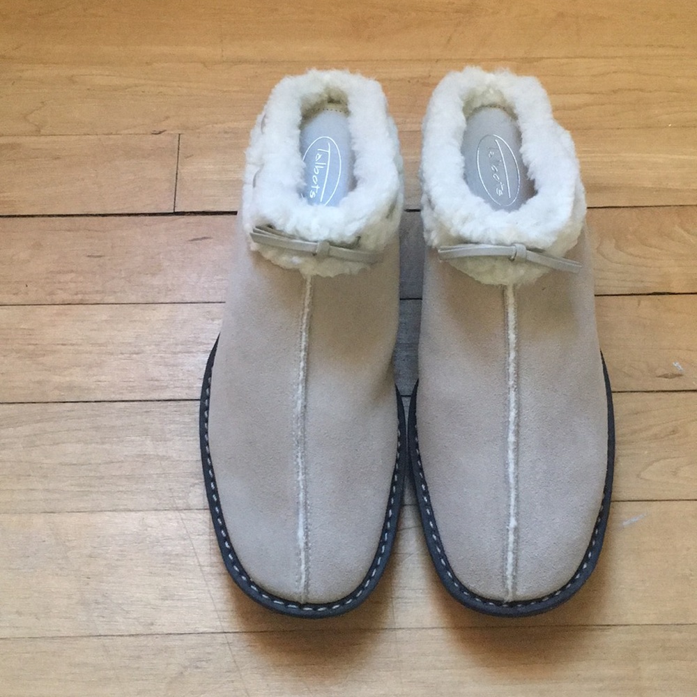 New! Talbots Slippers Never Worn w. Carrying Case
